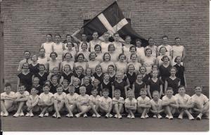 Postkort med blandet gymnastikhold fra Solrød Gymnastikforening 1935