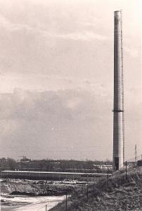 Sprængningen af cementfabrikkens skorsten ca. 1976 